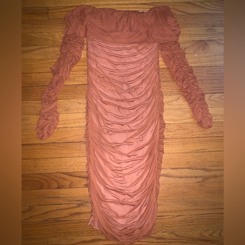 ‼️Runched MIDI Dress‼️